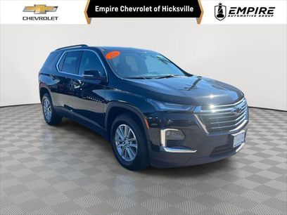 Used 2023 Chevrolet Traverse LT