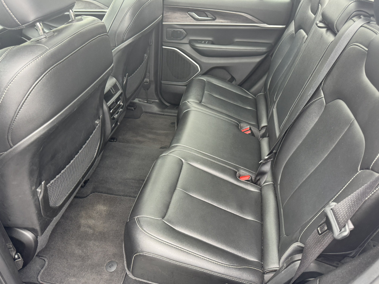 Used 2024 Jeep Grand Cherokee Limited 4xe AWD/4WD image 24