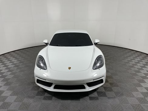 Used 2024 Porsche 718 Cayman image 10