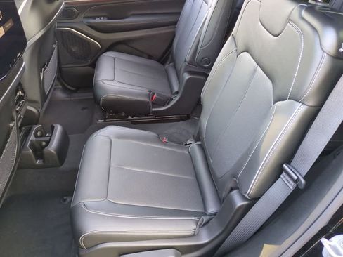 New 2025 Jeep Grand Cherokee L Overland w/ Advanced Protech Group III image 21