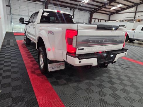 Used 2017 Ford F350 Platinum w/ Platinum Ultimate Package AWD/4WD image 27