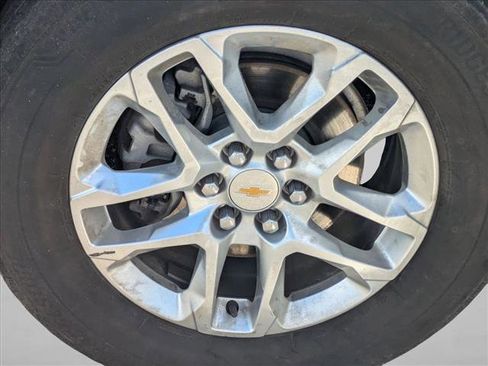 Used 2023 Chevrolet Traverse LS image 14