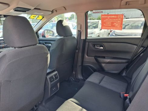 Used 2026 Nissan Rogue SV FWD image 14