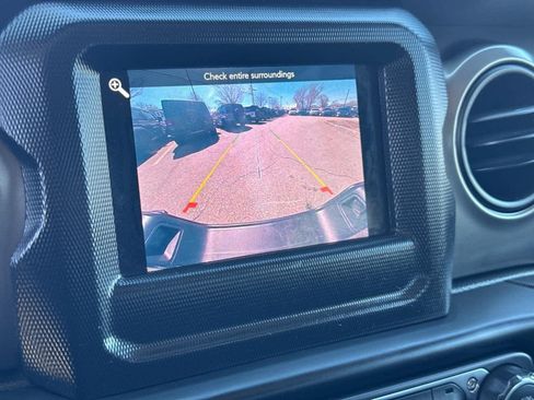 Used 2020 Jeep Gladiator Sport w/ Quick Order Package 24S AWD/4WD image 23