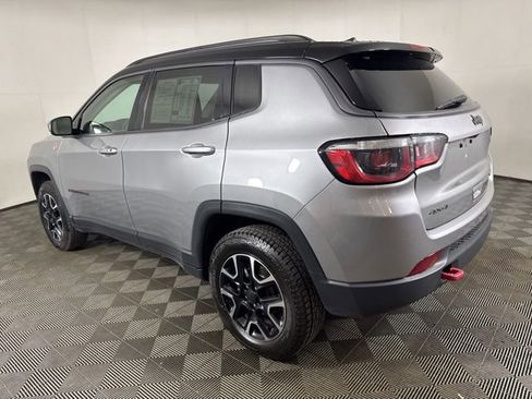 Used 2020 Jeep Compass Trailhawk AWD/4WD image 6