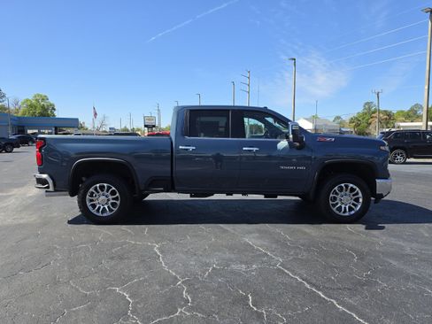 New 2025 Chevrolet Silverado 3500 LTZ w/ LTZ Plus Package image 4