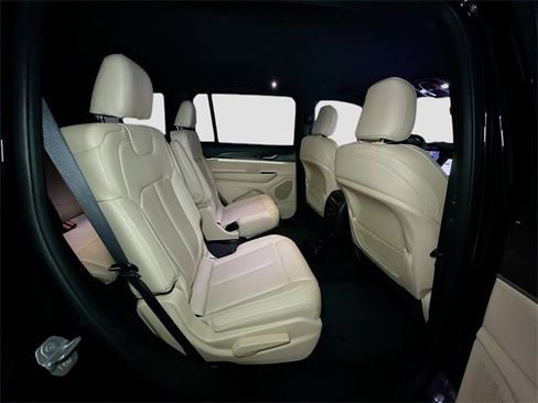 Used 2023 Jeep Grand Cherokee L Limited image 22