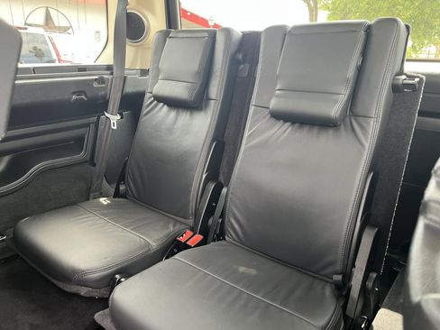 Used 2015 Land Rover LR4 HSE LUX AWD/4WD image 32