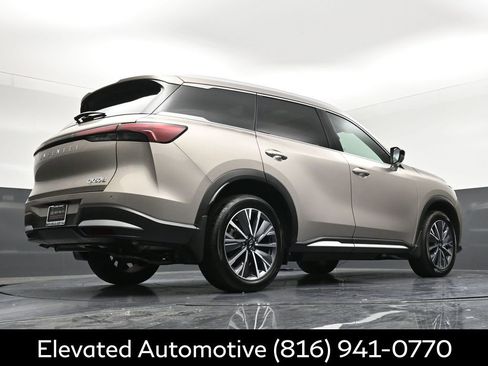 Certified 2026 INFINITI QX60 Luxe w/ Cargo Package AWD/4WD image 37