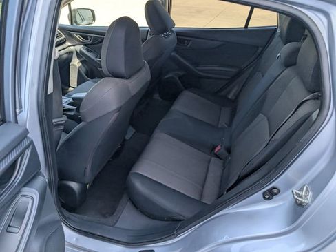 Used 2018 Subaru Crosstrek 2.0i AWD/4WD image 17