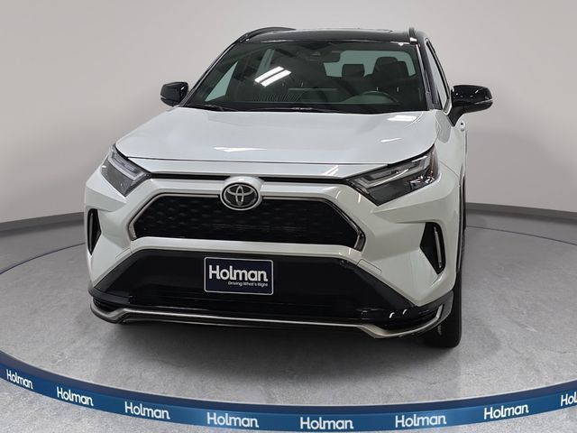 Certified 2025 Toyota RAV4 XSE w/ Weather Package AWD/4WD image 2