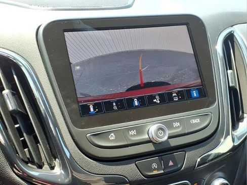 Used 2024 Chevrolet Equinox RS w/ RS Leather Package FWD image 11