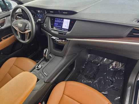 Used 2025 Cadillac XT5 Premium Luxury FWD image 31