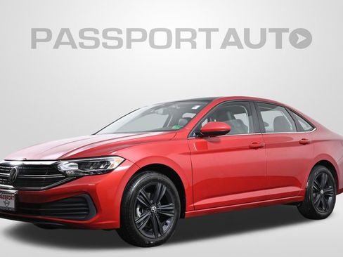 Used 2024 Volkswagen Jetta SE image 1