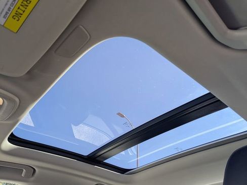 Certified 2025 Volvo S60 B5 Core image 26