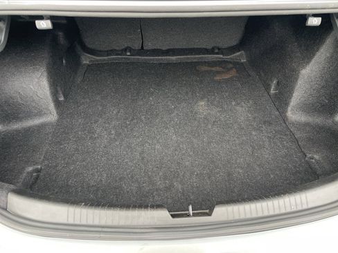 Used 2024 Chevrolet Malibu LT image 5