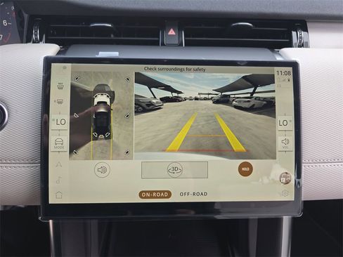 New 2026 Land Rover Discovery Sport Landmark image 23