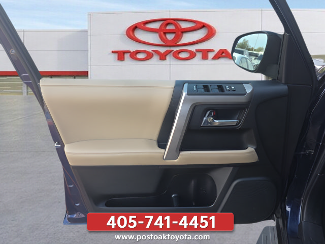 Used 2020 Toyota 4Runner SR5 RWD image 11
