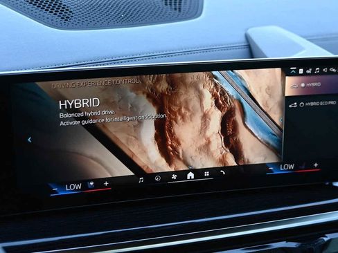 New 2026 BMW X5 xDrive50e w/ M Sport Package image 30