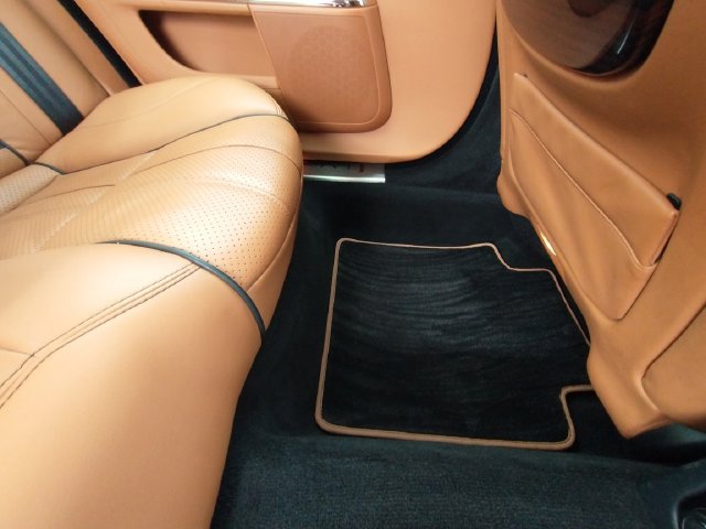 Used 2011 Jaguar XJ L RWD image 47