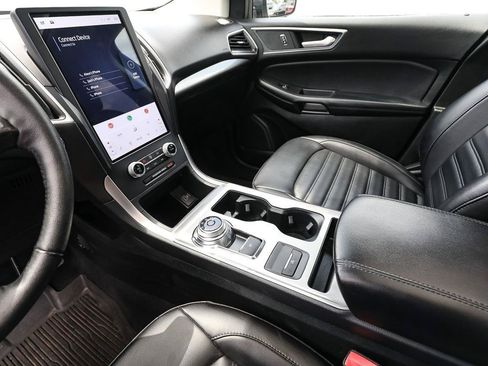 Certified 2024 Ford Edge SEL w/ Convenience Package AWD/4WD image 19
