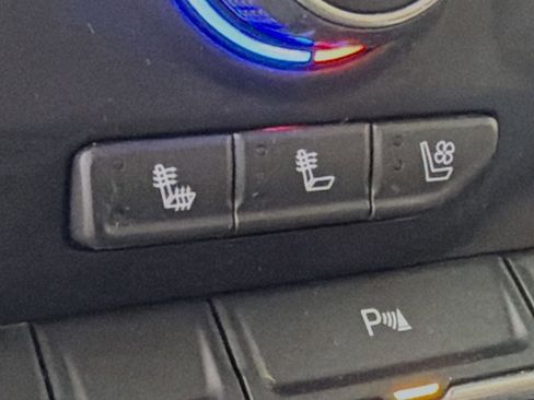 Used 2022 Chevrolet Silverado 3500 High Country image 22