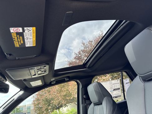 New 2026 Toyota 4Runner Limited AWD/4WD image 15