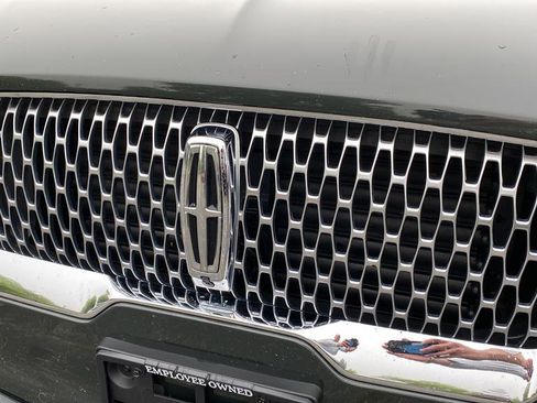 Used 2022 Lincoln Aviator Reserve w/ Equipment Group 201A AWD/4WD image 46
