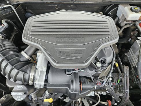 Used 2021 Cadillac XT6 Premium Luxury image 31