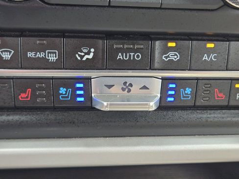 Used 2024 Ford Expedition Max Limited RWD image 30