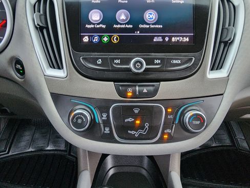 Used 2020 Chevrolet Malibu LS image 29