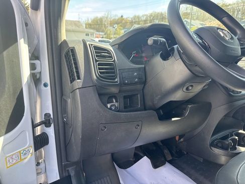 Used 2025 RAM ProMaster 3500 w/ Convenience Group FWD image 21