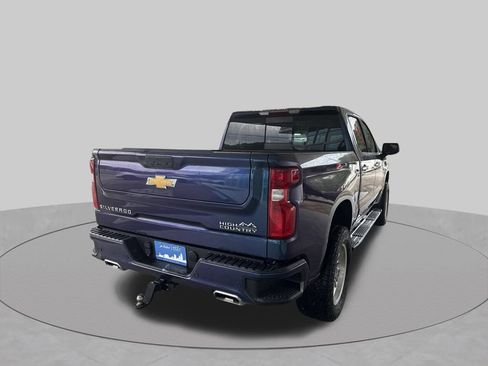 Used 2022 Chevrolet Silverado 1500 High Country w/ Z71 Off-Road Package AWD/4WD image 9
