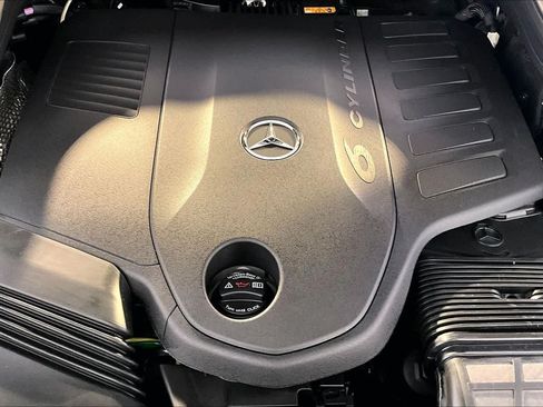 New 2026 Mercedes-Benz GLS 450 4MATIC image 15