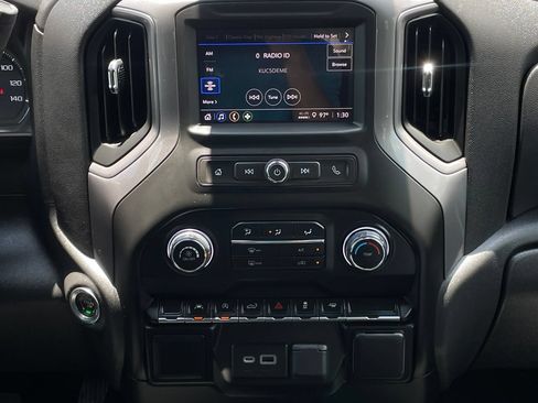 Certified 2023 Chevrolet Silverado 1500 Custom RWD image 18