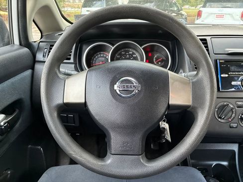 Used 2011 Nissan Versa Sedan image 15