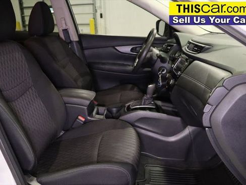 Used 2019 Nissan Rogue S image 21