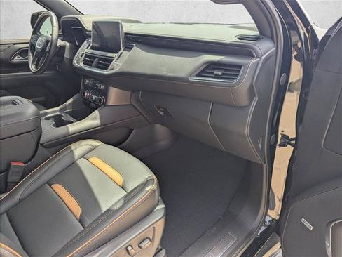 Used 2023 GMC Yukon XL AT4 w/ Technology Package AWD/4WD image 19