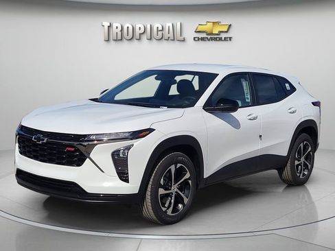 New 2026 Chevrolet Trax RS image 1