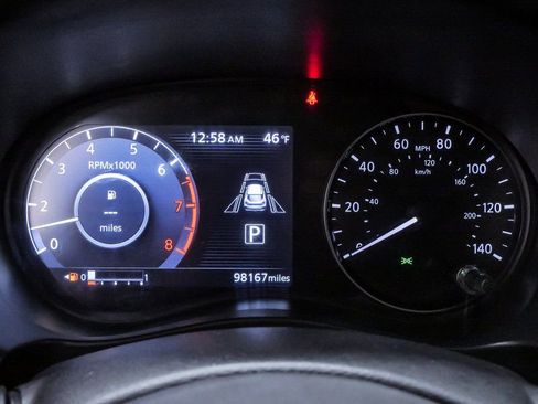 Used 2021 Nissan Kicks SR w/ Exterior Package image 20