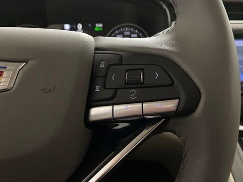 Used 2025 Cadillac XT6 Premium Luxury w/ Technology Package FWD image 40