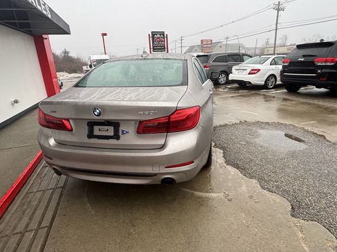 Used 2017 BMW 530i xDrive image 8