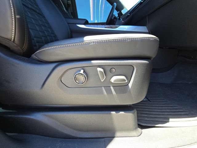 Used 2025 Cadillac Escalade Sport Platinum w/ LPO, Floor Liner Package AWD/4WD image 20