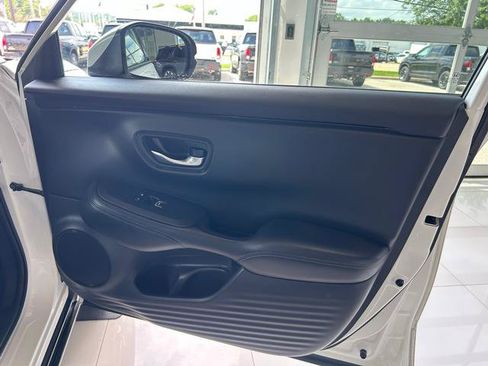 Used 2023 Honda HR-V EX-L image 22