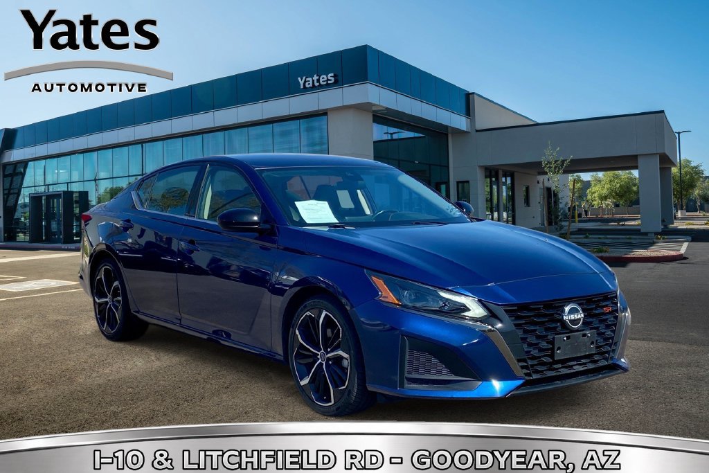 Used 2024 Nissan Altima 2.5 SR FWD image 1