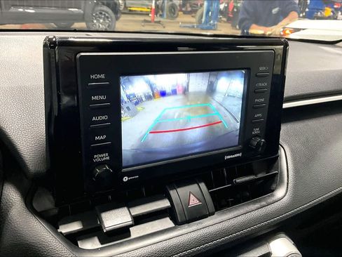 Used 2020 Toyota RAV4 XLE image 27