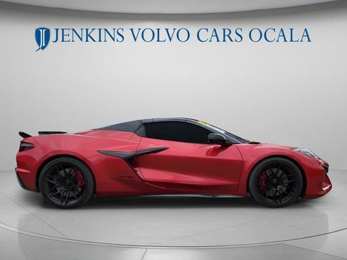Used 2023 Chevrolet Corvette Z06 RWD image 2