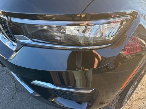 Used 2025 Jeep Grand Cherokee Limited w/ MOPAR Finishing Package image 30