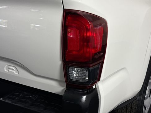 Used 2020 Toyota Tacoma SR RWD image 33