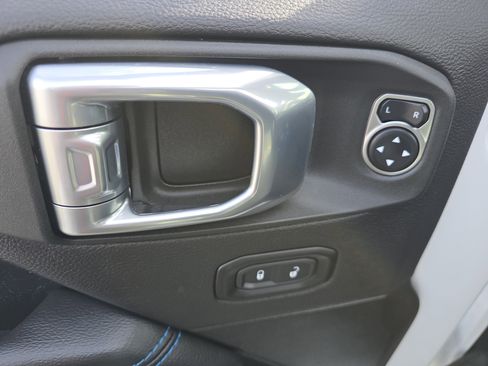 Used 2022 Jeep Wrangler Unlimited Rubicon 4xe w/ Cold Weather Group image 30